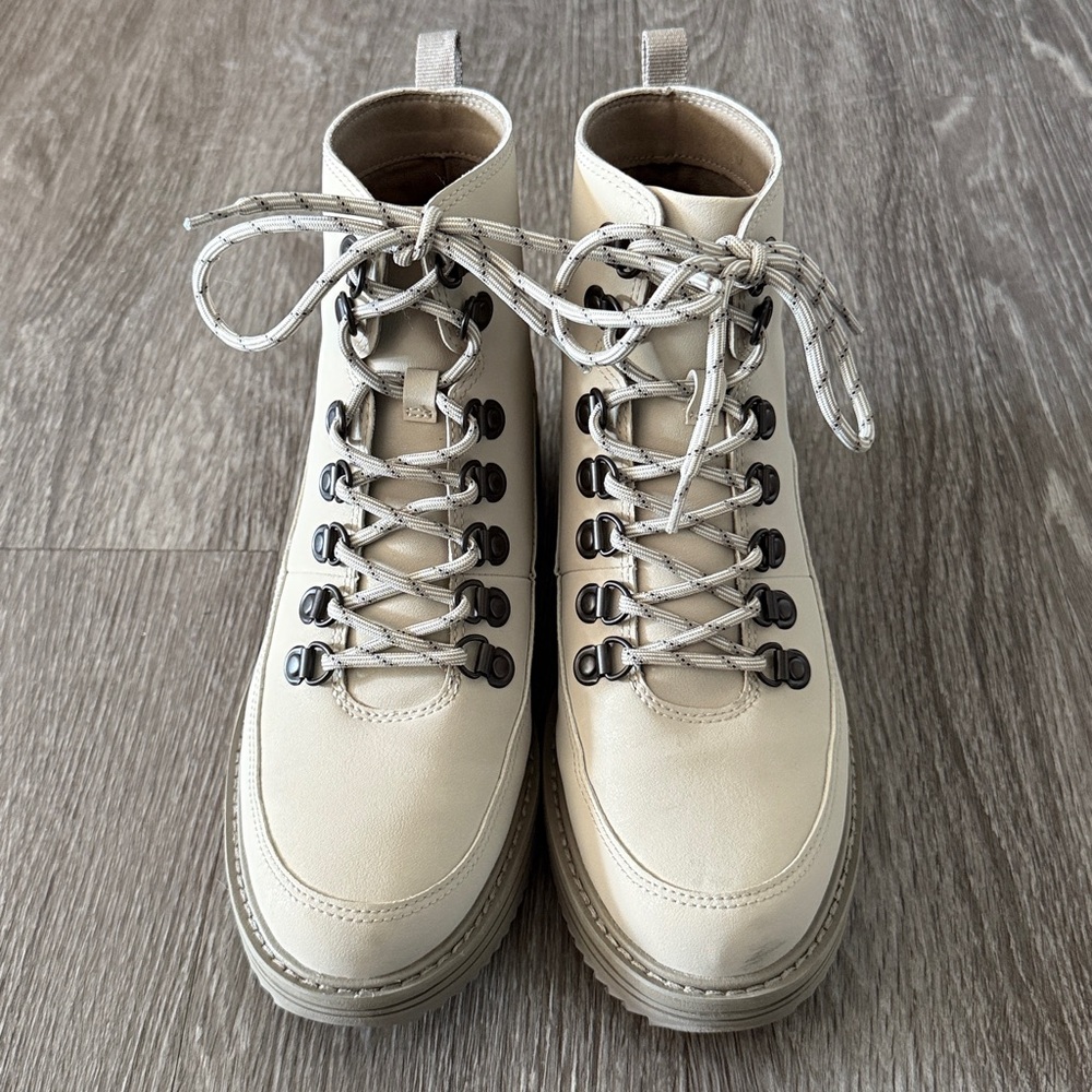 Teva Midform Lace-up Ankle Boots - women’s size 8.5